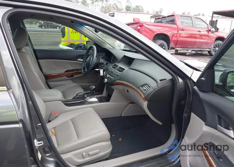 2012 Honda Accord 3.5 Ex-L z USA, uszkodzony, nr VIN 1HGCP3F81CA014870